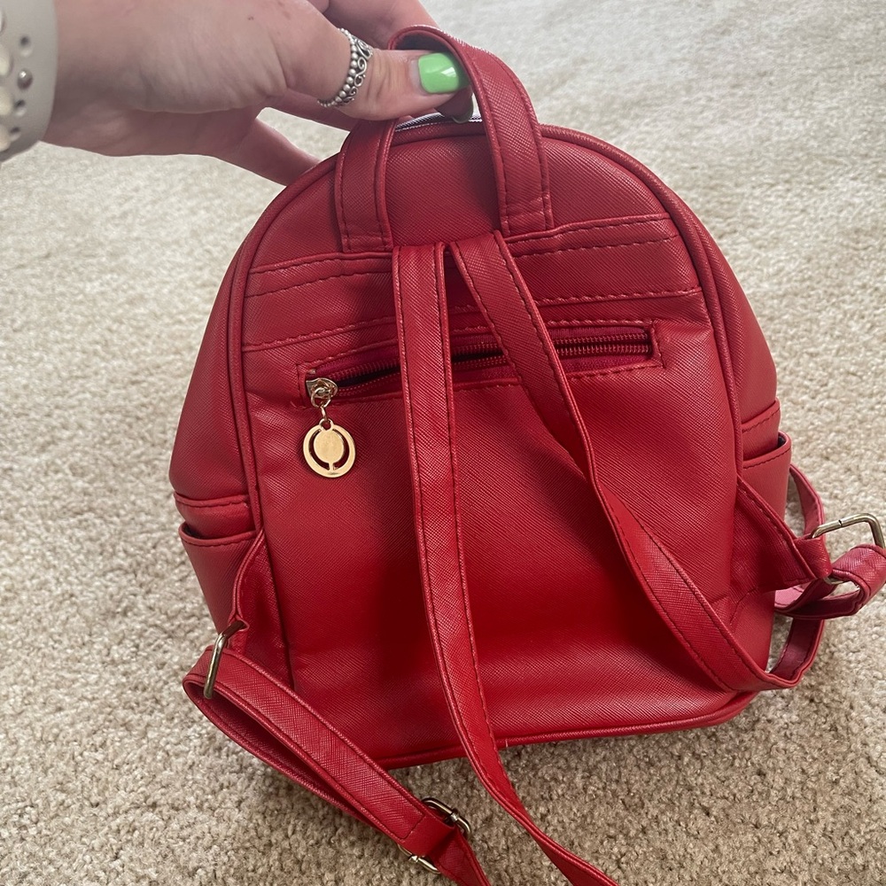 Red mini Backpack Purse 🎒 - Picture 3 of 5
